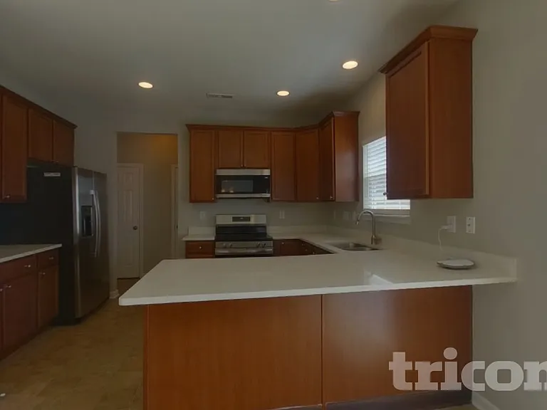 9626 Rothman Ln — Photo 6