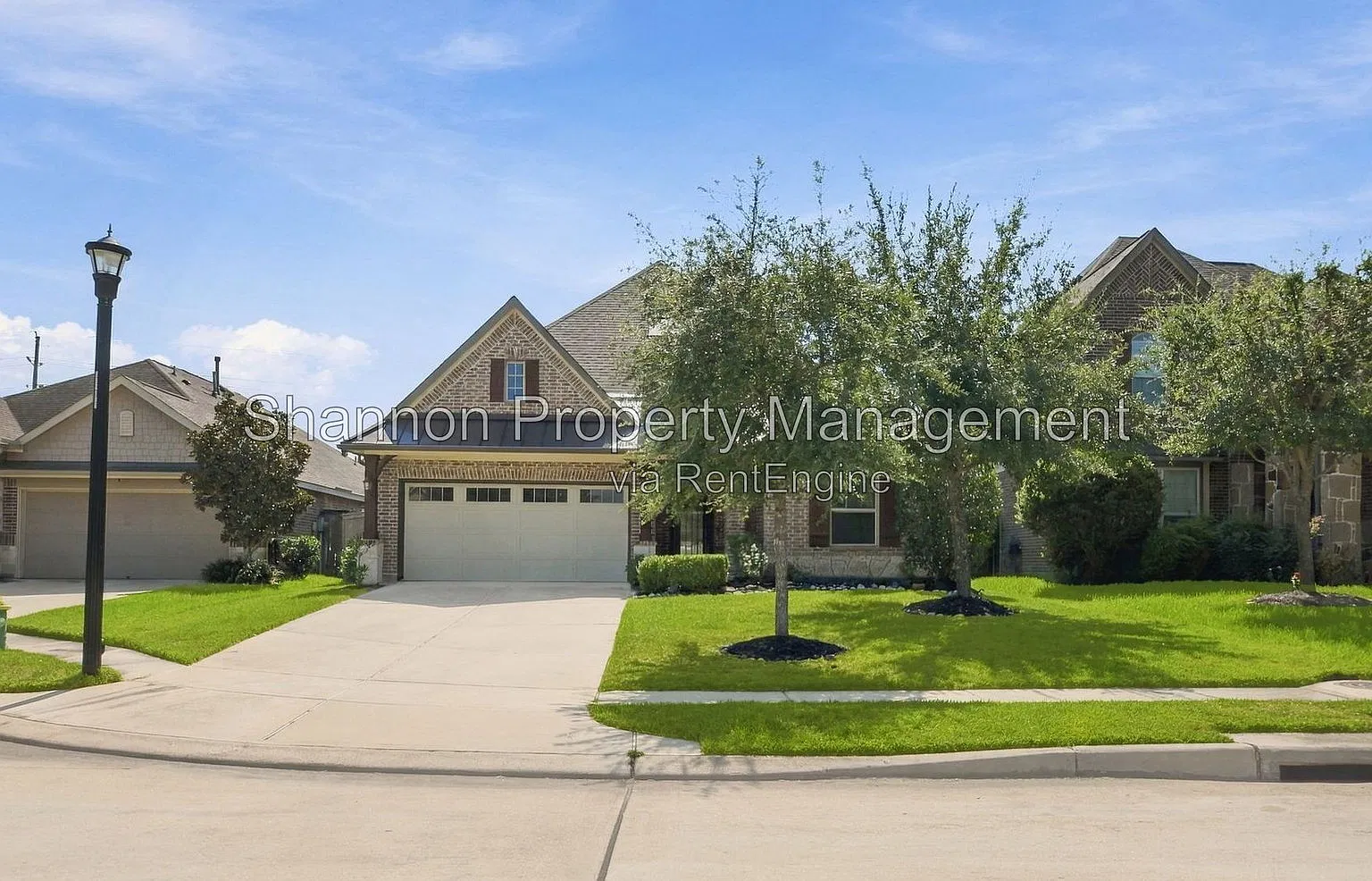 3 bed, 2.0 bath, 2140 sqft, $2,600 — Photo 2