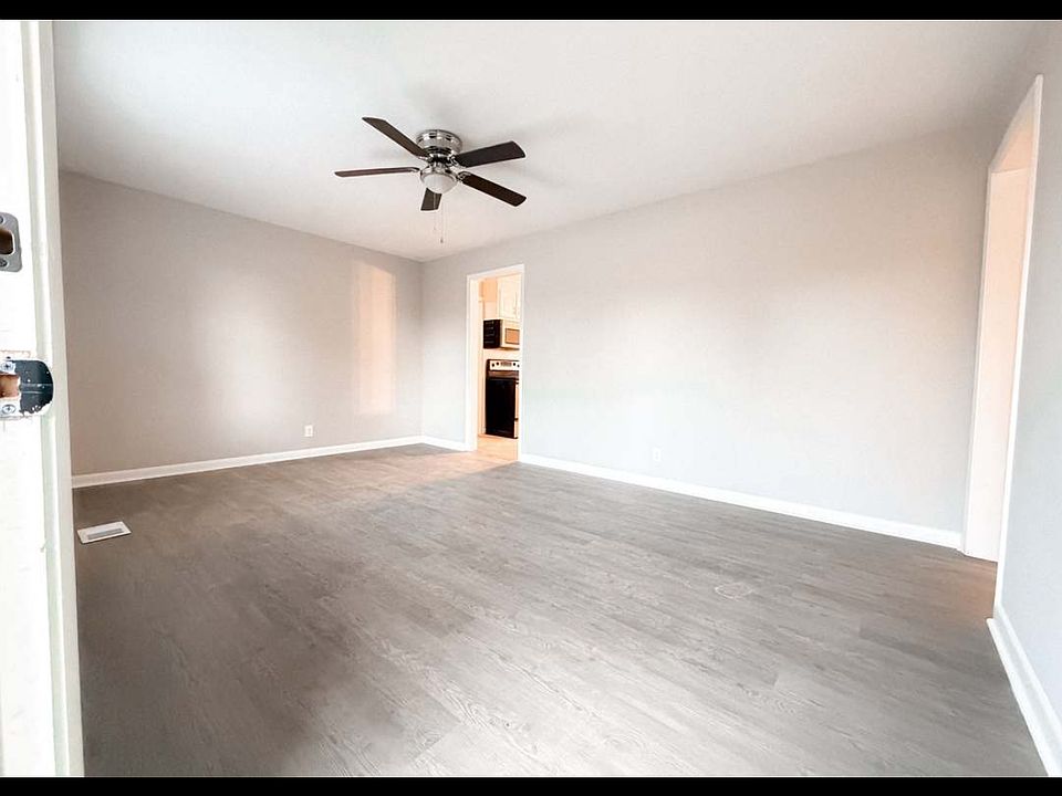 1st image of 1906 Gardner Dr #1