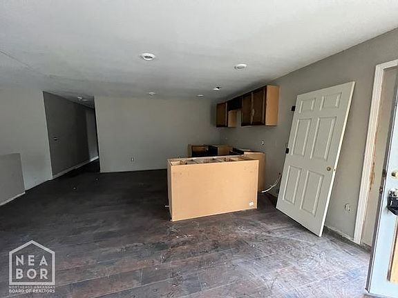 5th image of 1602 Tonya Dr