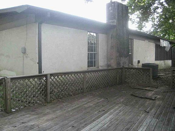 4th image of 228 Nelson Cir