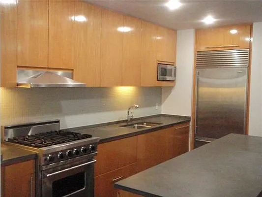 Rented by Sotheby's International Realty | media 10