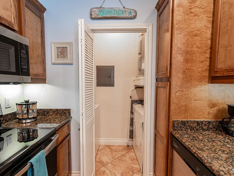 7000 Seawall Blvd #114 — Photo 12