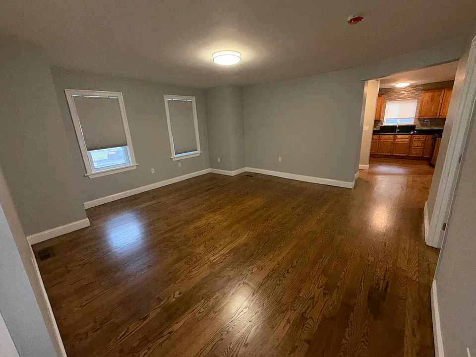 4 Myrtle Pl #1