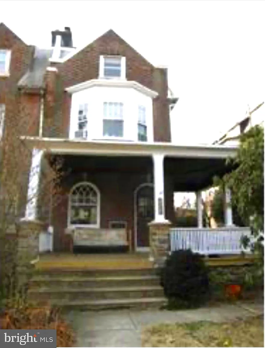 5034 Schuyler St photo 1