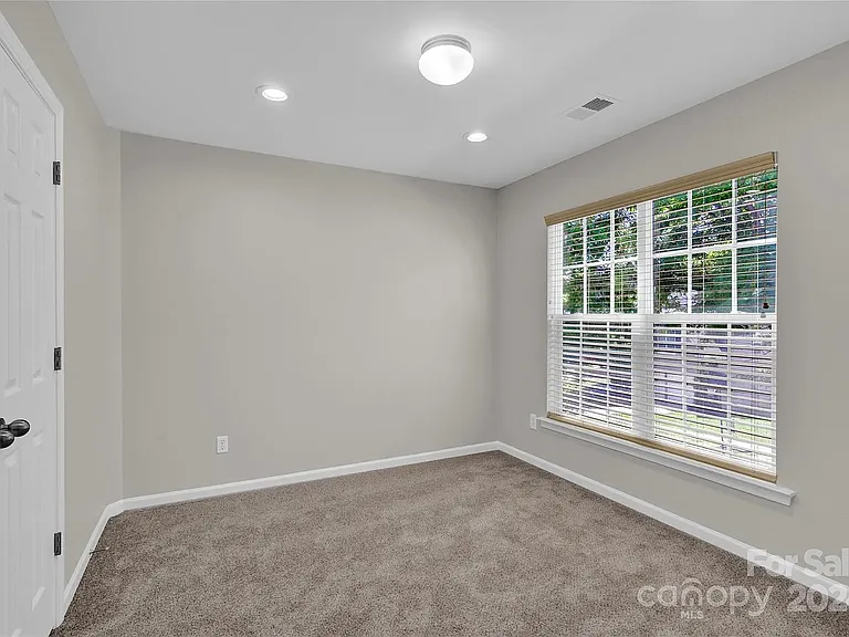 11239 Cypress View Dr — Photo 27