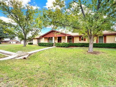 222 Indian Pink Dr, Floresville, TX, 78114