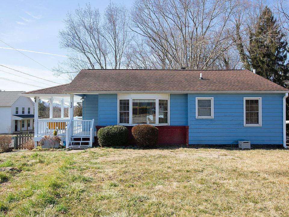 Front of house. Driveaway not pictured, to the left of house.