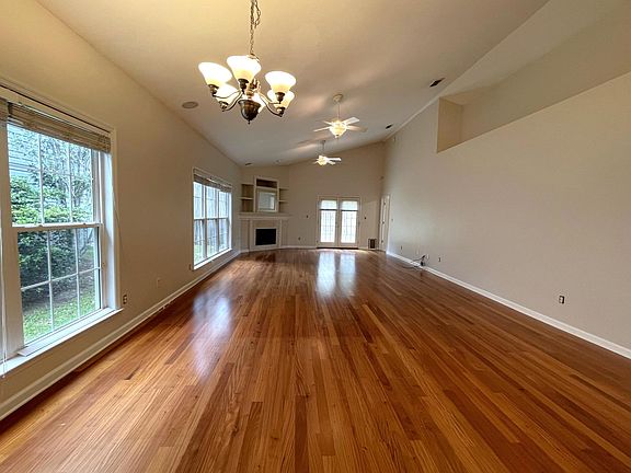 2nd image of 2876 Alexis Ln