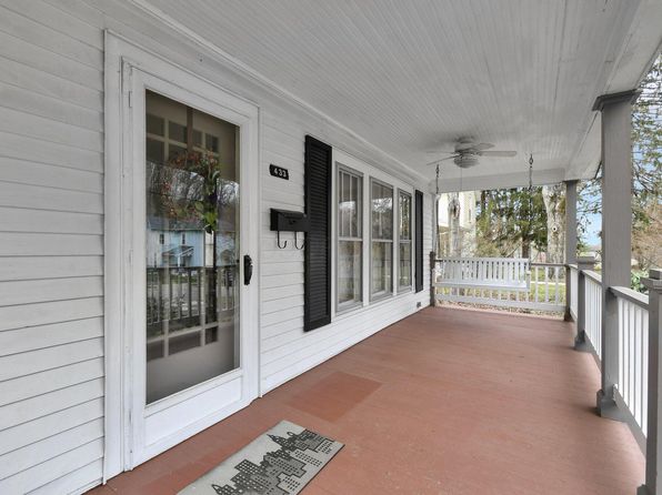 433 W Maple St, Granville, OH 43023