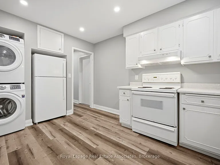 22 Saint James St #A — Photo 19