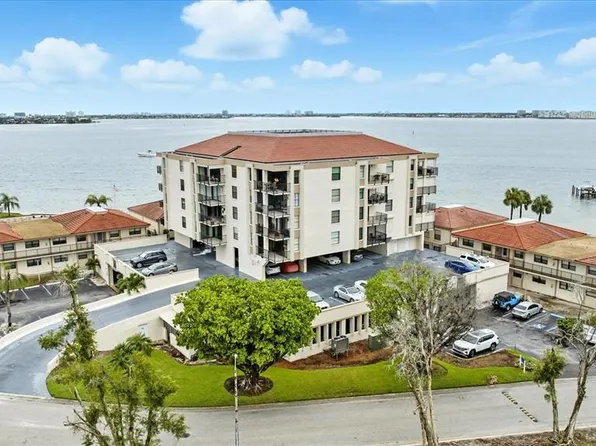 6051 Sun Blvd APT 403, Saint Petersburg, FL 33715