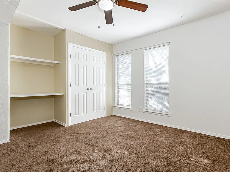 5904 Sandhurst Ln #246 — Photo 13