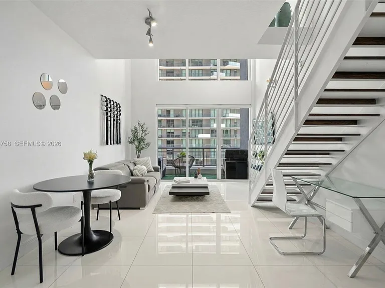 60 SW 13th St #2812 — Photo 3