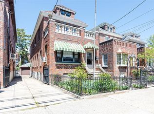 1163 Rhinelander Ave, Bronx, NY 10461