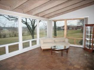 6N676 Hillside Ct, Medinah, IL 60157