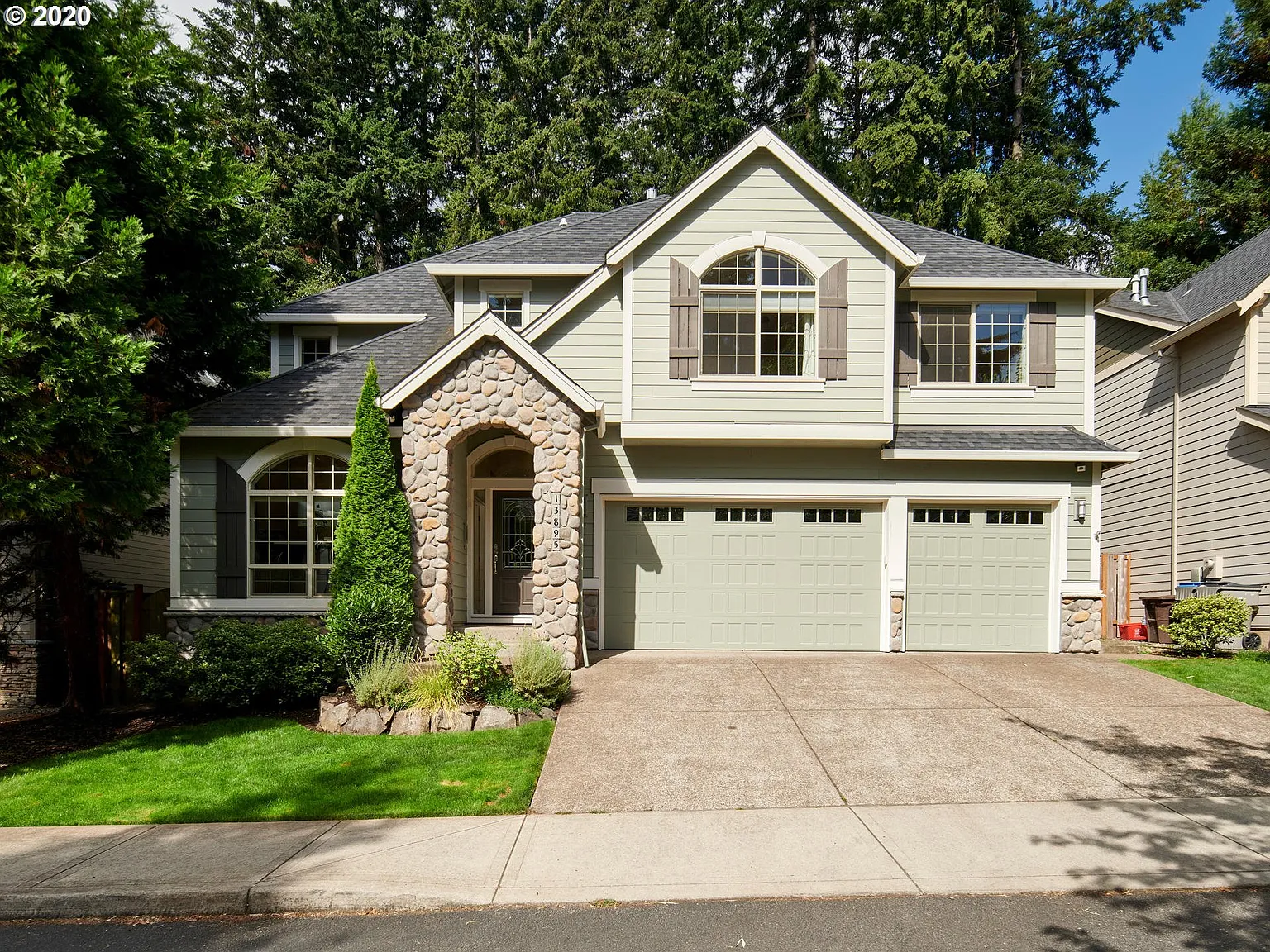 13895 SW Andrew Ter photo 1