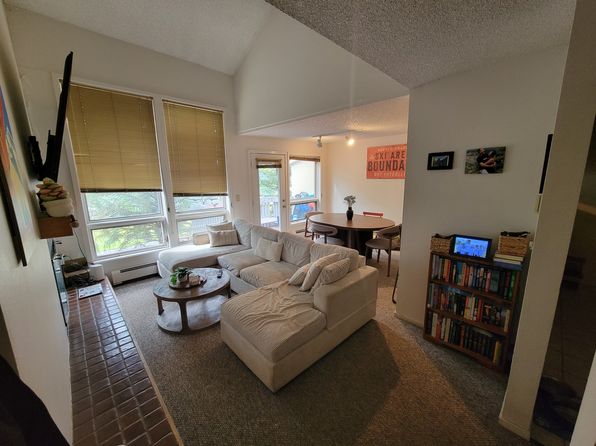 264 Eagle Dr #105