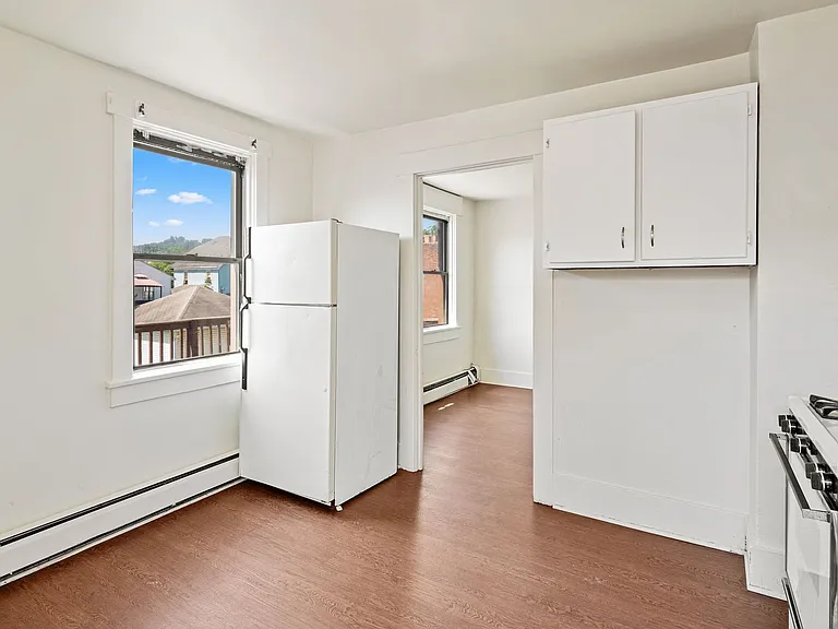 270 15th Street — Photo 10
