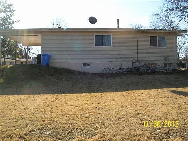 2nd image of 1155 Boulder Dr