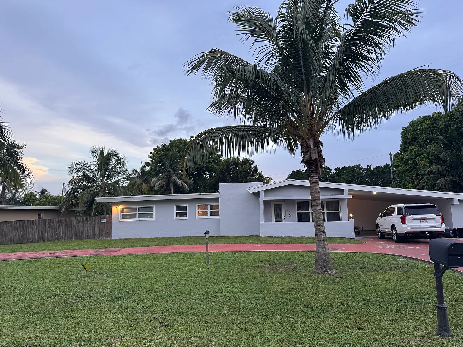 4 bed, 2908 sqft, $5,000 — Photo 1