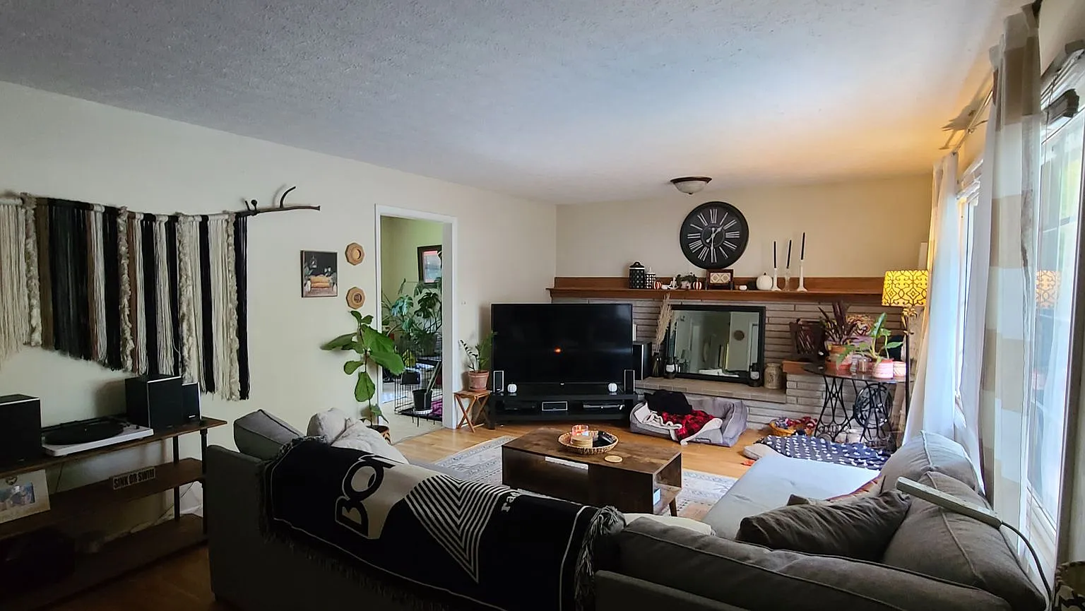 The Marigold - 3 Bed/1 Bath House — Photo 3