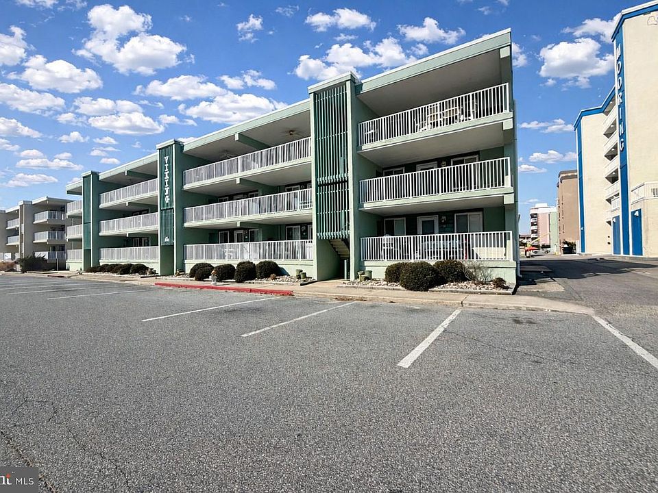 1st image of 6 50th St Unit 8