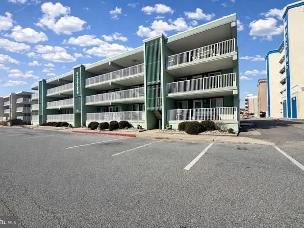 6 50th St Unit 8, Ocean City, MD 21842