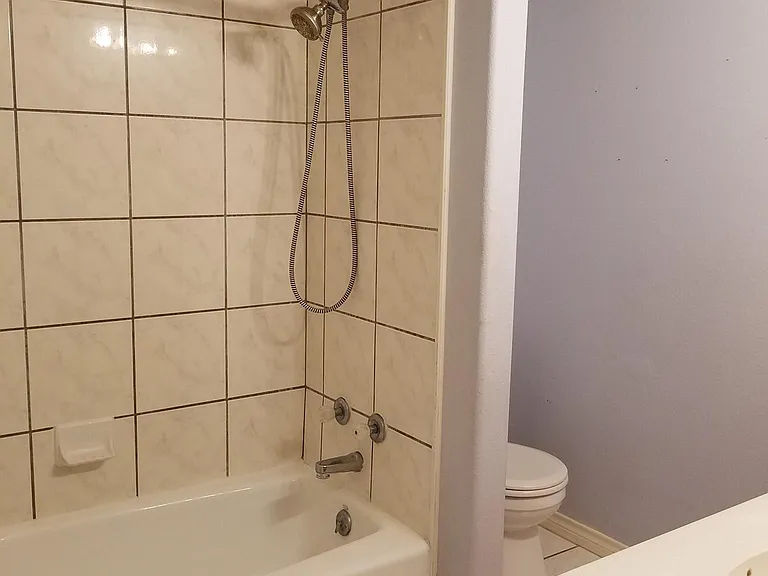 3926 Duke Ln — Photo 13