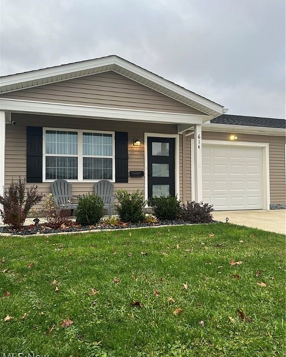 1st image of 614 Belle Ct
