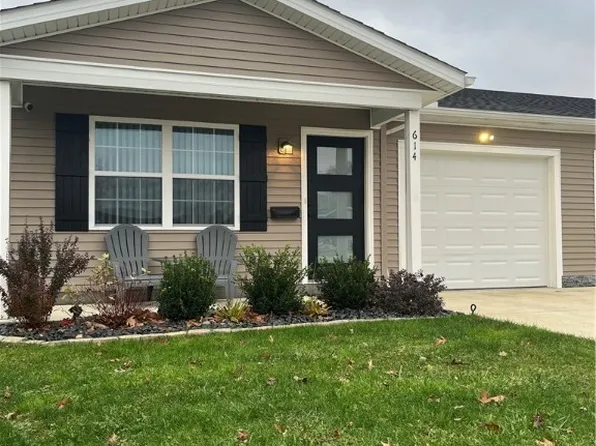 614 Belle Ct, Bedford, OH 44146