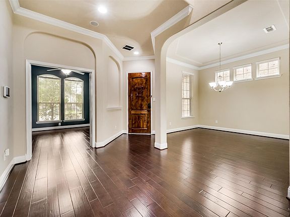 5th image of 27907 Fable Glen Ln