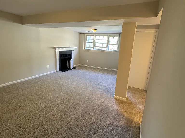 8505 Cherry Heights Ct — Photo 26