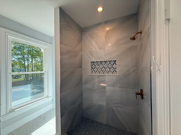 143 Main St #6 — Photo 17