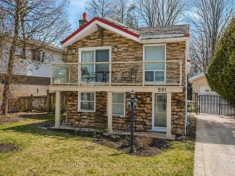 991 Shore Ln — Photo 1