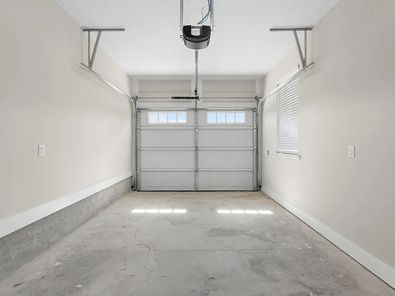 336 Latitude Ln — Photo 19