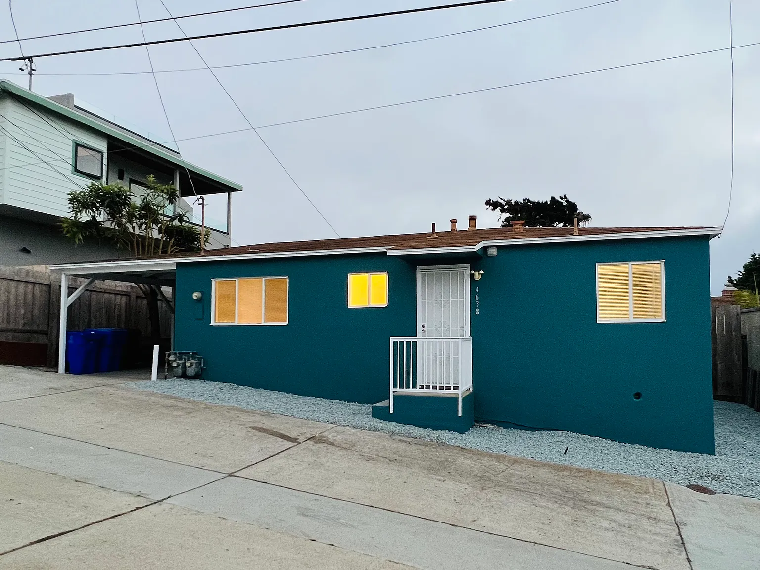 2 bed, 850 sqft, $4,000 — Photo 2