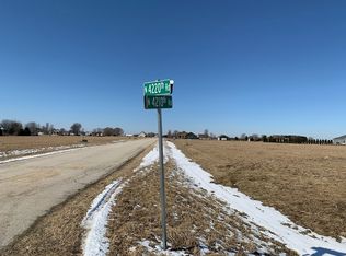 2447 N 4220th Rd, Sheridan, IL 60551