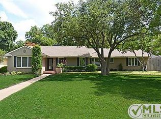 5818 Meadow Crest Dr, Dallas, TX 75230