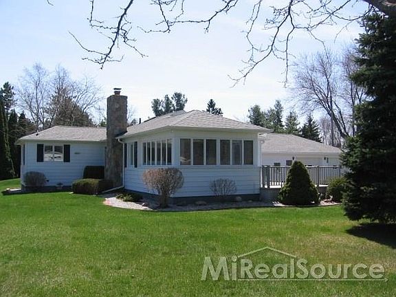 3rd image of 7656 Beach Ave