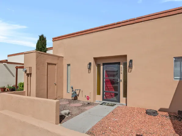 606 Western Dr, Belen, NM 87002