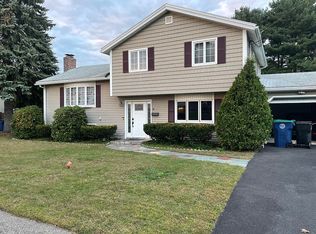 81 Valley St, Salem, MA 01970