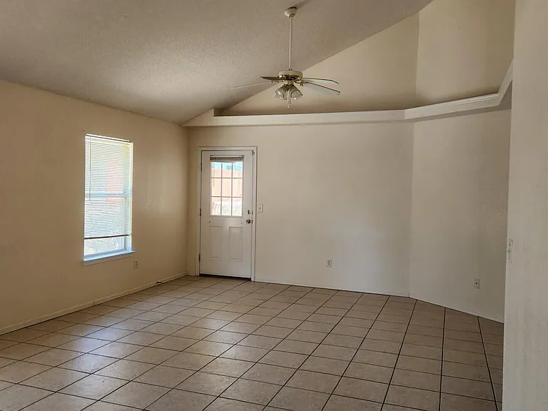12565 Tierra Norte Rd — Photo 2