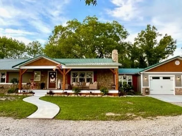 13431 E D Hwy, Richards, MO 64778