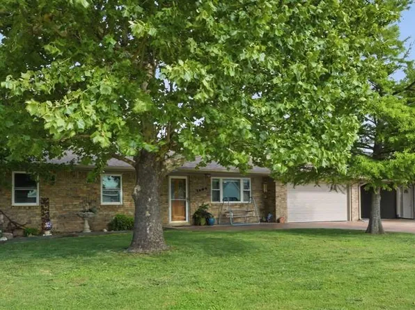 1604 N Young St, Stillwater, OK 74075