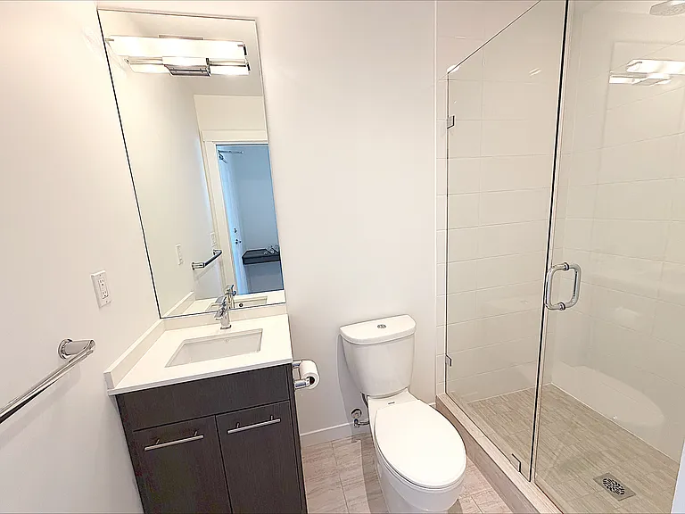 97 W Georgia St #2502 — Photo 12