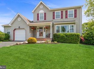 15 Pleasant View Dr, Burlington, NJ 08016