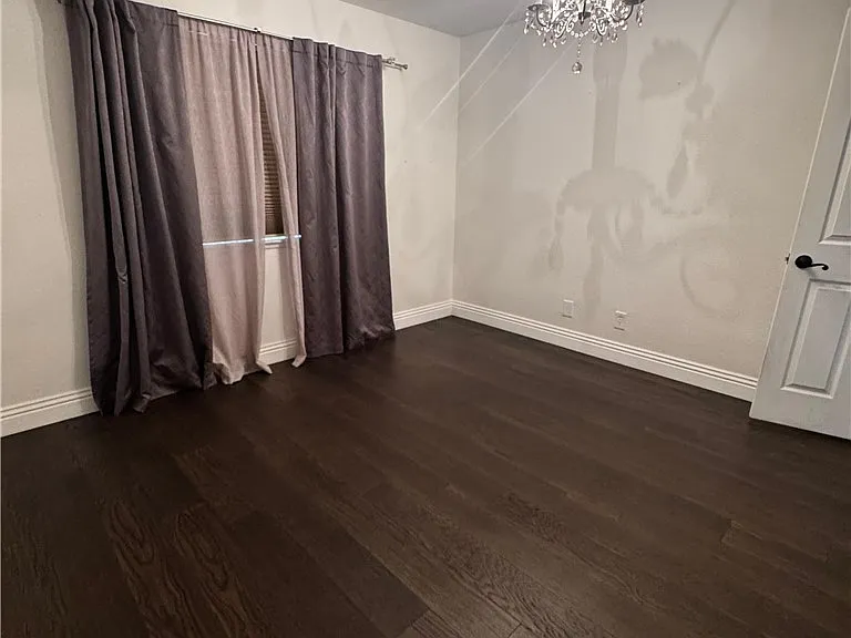 7824 Emerald Harbor Ct — Photo 24