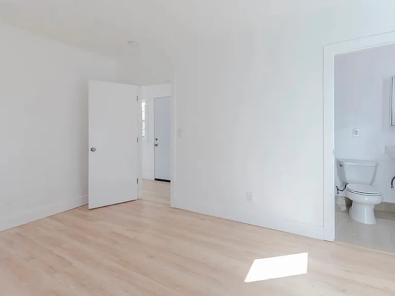 1704 Miramar St #1706 — Photo 14