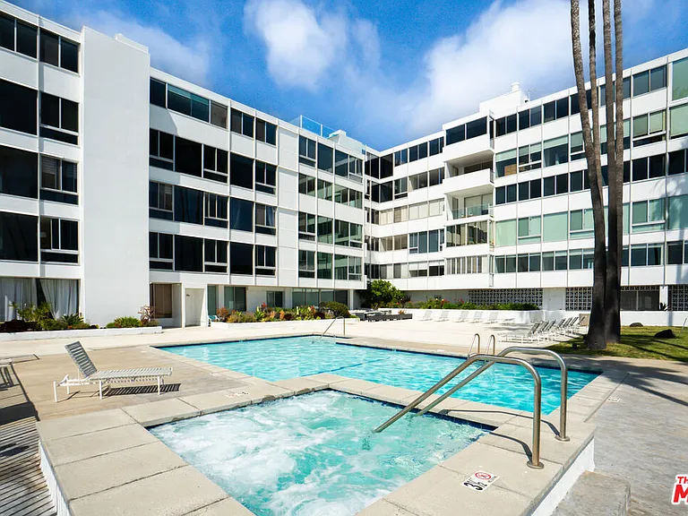 17352 W Sunset Blvd #606 — Photo 34